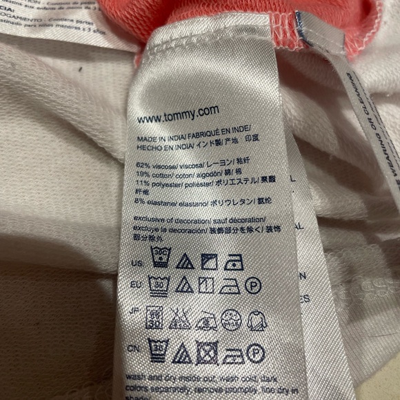 Ladies Tommy Hilfiger tee shirt - Picture 5 of 6